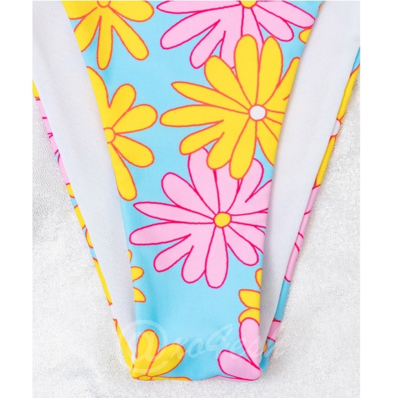 2 Piece Bikini Swimsuit Floral Print - Picture 6 of 8